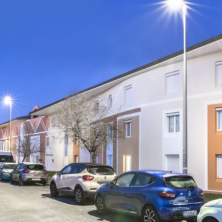 Sweetly Isatis De Aparthotel