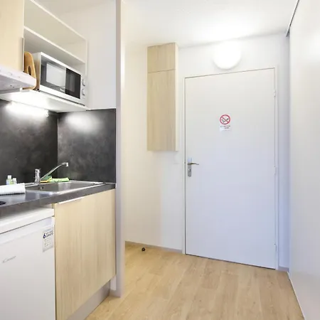 Apart-hotel Sweetly Isatis De 3*