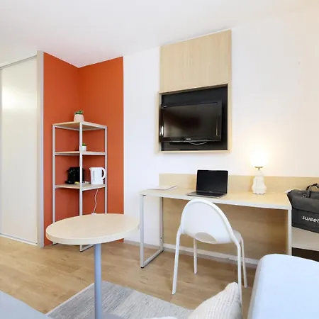 Sweetly Isatis De Mérignac