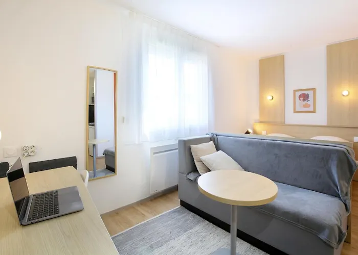 Apart-hotel Sweetly Isatis De