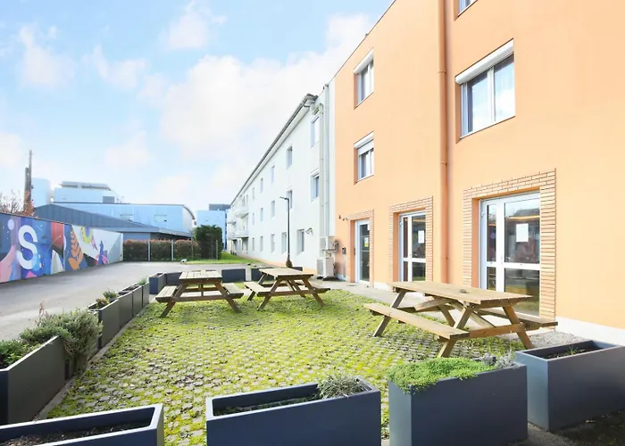 Sweetly Isatis De Apart-hotel