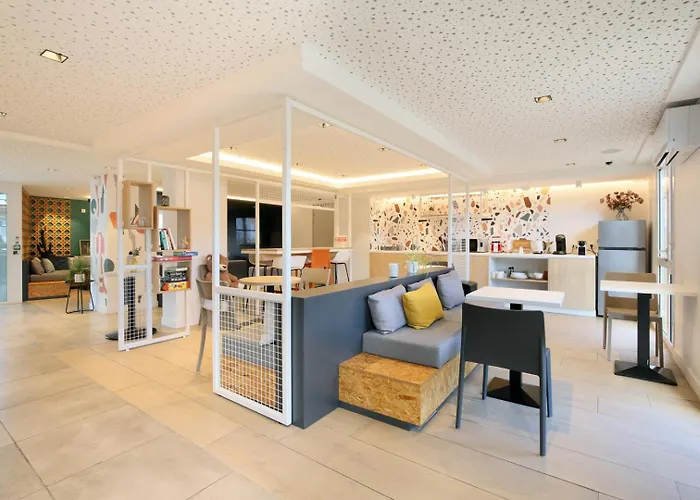 Apart-hotel Sweetly Isatis De