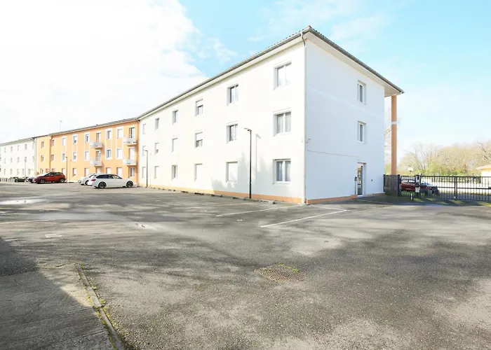 Sweetly Isatis De Mérignac