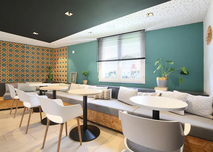 Sweetly Isatis De 3* Mérignac